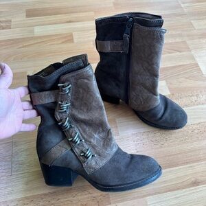 Miz Mooz Women’s Stellar Suede Ankle Boots with Decorative Side barbed wire 7